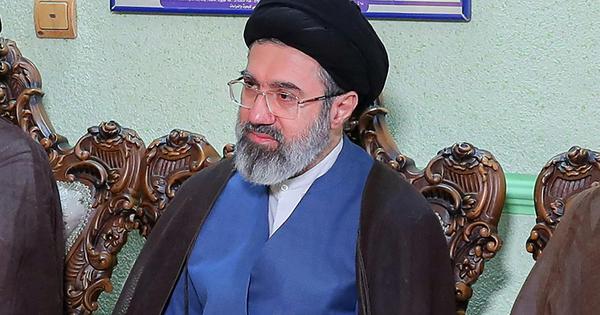 Iran tung video hiếm hoi của Lãnh tụ tối cao Mojtaba Khamenei giữa đồn đoán sức khỏe