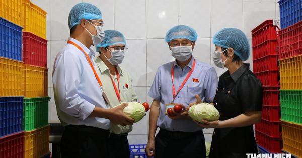 Băn khoăn suất ăn công nghiệp