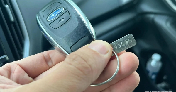 Giải mã mảnh kim loại nhỏ kèm theo chìa khóa xe, vì sao nên giữ cẩn thận?
