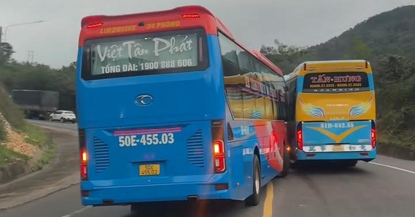 Thót tim xe khách giường nằm lấn làn, vượt ẩu trên đèo Mang Yang