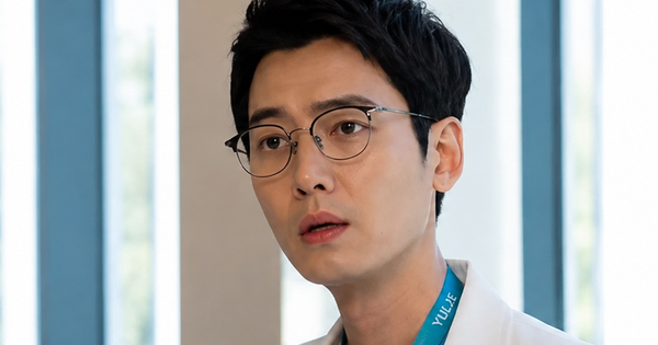Jung Kyung Ho có động thái mới sau khi chia tay Sooyoung (SNSD)