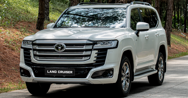 SUV 7 chỗ 'xịn' nhất của Toyota tại Việt Nam có bản hybrid, chốt giá 4,71 tỉ