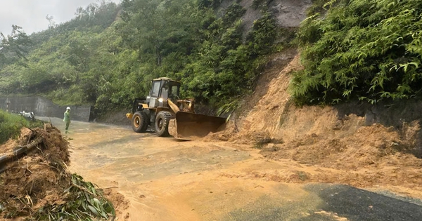 Đỉnh Bạch Mã hứng lượng mưa rất lớn, lên tới gần 690 mm