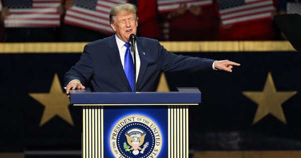 Những lần ông Trump hứa phát tiền cho dân có thành hiện thực?