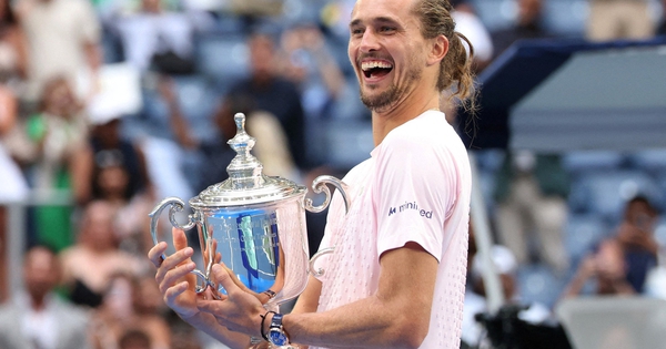 Alexander Zverev mất vài giây mới biết mình vô địch quần vợt Mỹ mở rộng 2026