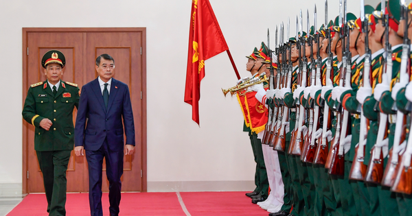 Nâng cao bản lĩnh, phát triển năng lực xử lý những vấn đề khó, chưa có tiền lệ trong quân sự, quốc phòng