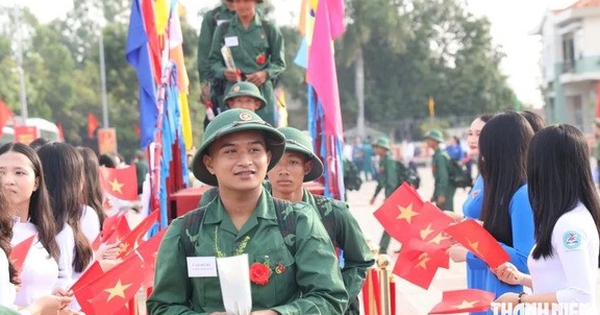 Bộ Quốc phòng nói về chuyển nghĩa vụ quân sự khi thi lại đại học