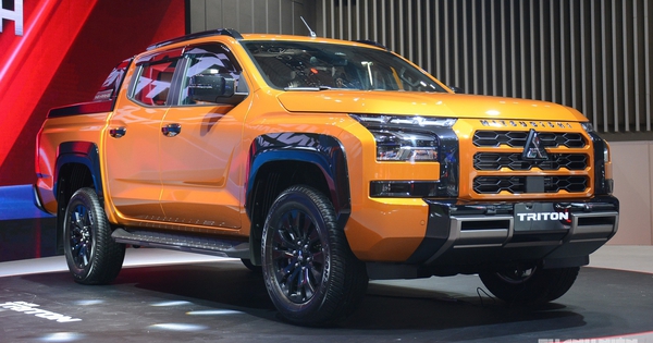 Vượt Toyota Hilux lẫn Ford Ranger, Mitsubishi Triton dẫn đầu phân khúc xe bán tải