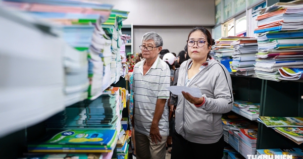 Thủ tướng yêu cầu Bộ GD-ĐT xử lý dứt điểm thiếu sách giáo khoa