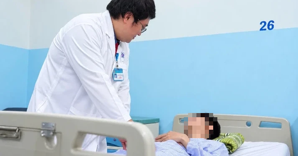 Cấp cứu kịp thời 2 chàng trai bị xoắn tinh hoàn giữa đêm ở TP.HCM