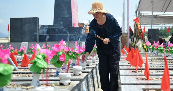 Câu nói sau hơn nửa thế kỷ: 'Mẹ ơi, con tìm được ông ngoại rồi!'