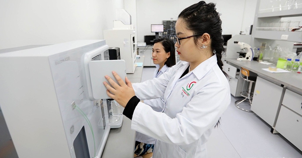 Rộng cửa đón người tài vào khu vực công
