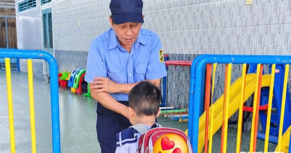 Người trẻ giao tiếp: Sao giờ ít tiếng 'dạ, thưa'?