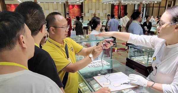 Sau phản ánh của Thanh Niên, Quảng Ninh chấn chỉnh hoạt động đón khách Trung Quốc
