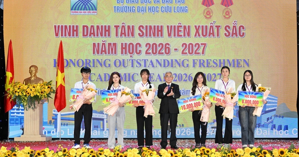 Một trường đại học trao 9 tỉ đồng học bổng cho sinh viên