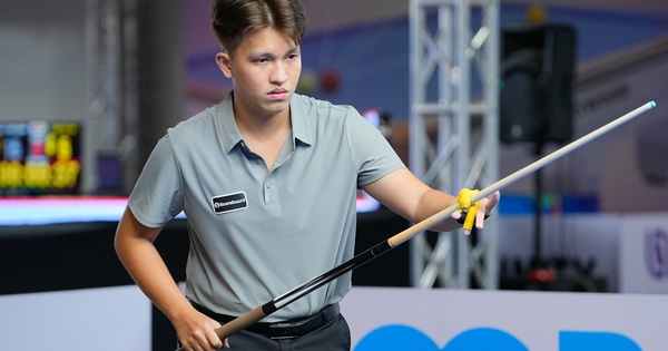Billiards: Tài năng trẻ Việt Nam vào vòng knock-out giải thế giới với ngôi nhất bảng
