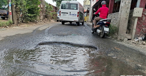 'Bẫy' hố ga gây nguy hiểm
