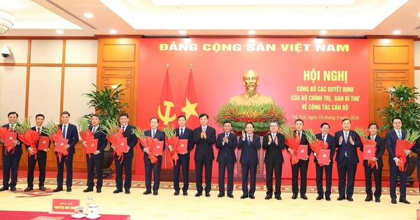 Bộ Chính trị, Ban Bí thư điều động, phân công 12 nhân sự
