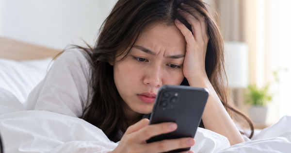 Thức dậy đừng vội cầm điện thoại, hãy làm điều này