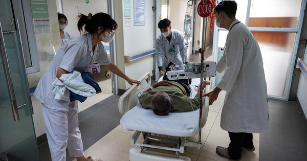Lý do khiến bác sĩ không được hành nghề dù đã thực hành 12 tháng