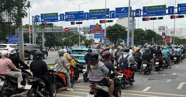 Đã có nhiều người trở lại TP.HCM sau kỳ nghỉ dài ngày