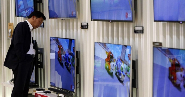 Vì sao nhiều người dùng Smart TV vẫn mua thêm thiết bị phát trực tuyến?