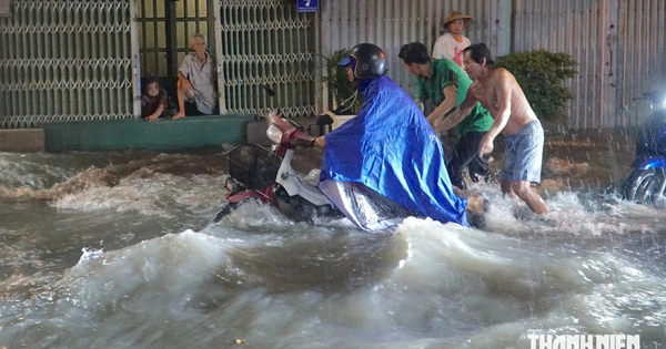 12 tỉnh, thành ở Nam bộ và Nam Trung bộ ứng phó đợt mưa lớn 400 mm