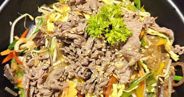 Bữa ăn đủ chất: Làm sao để ăn đúng, ăn đủ khi lớn tuổi?