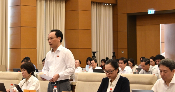 Bộ trưởng GD-ĐT nhận trách nhiệm chậm thực hiện 'lương nhà giáo cao nhất'