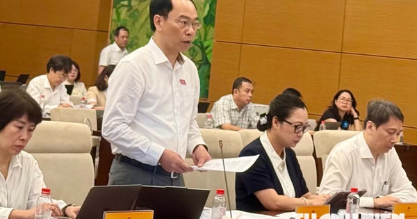 Bộ trưởng GD-ĐT giải trình về ‘một kỳ thi’ mang ‘hai mục đích’
