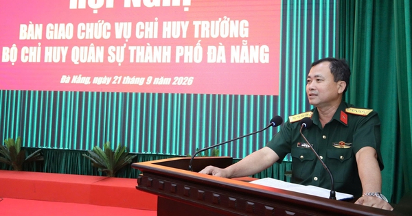Tân Chỉ huy trưởng Bộ Chỉ huy quân sự Đà Nẵng tiếp nhận nhiệm vụ mới