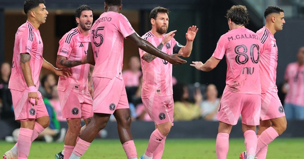 Messi ghi siêu phẩm sút phạt, Inter Miami lại hụt chiến thắng phút chót: Bị bỏ xa trên bảng xếp hạng
