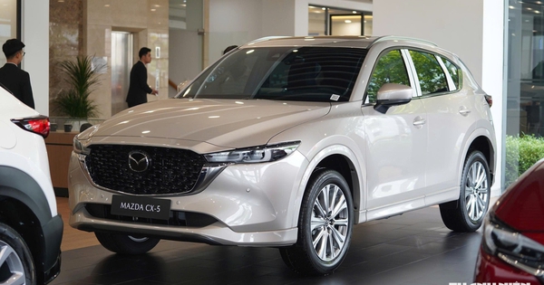 SUV, crossover cỡ trung: Xe xăng đồng loạt giảm, Mazda CX-5 vẫn bán hơn 1.000 xe