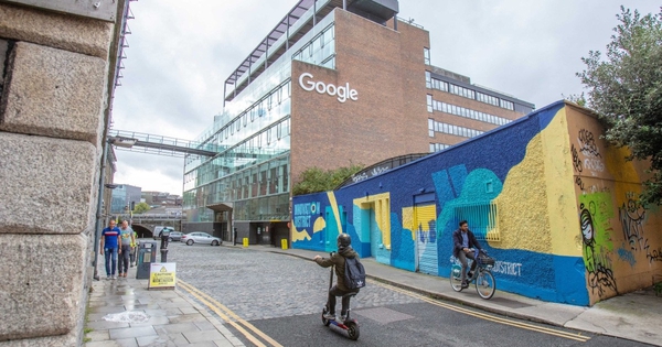 EU phạt Google 403 triệu euro