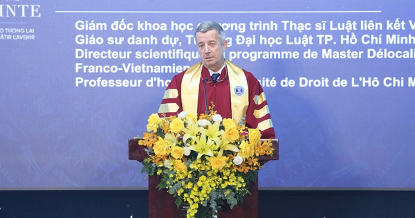 Trường ĐH Luật TP.HCM phong tặng danh hiệu Giáo sư danh dự cho người Pháp