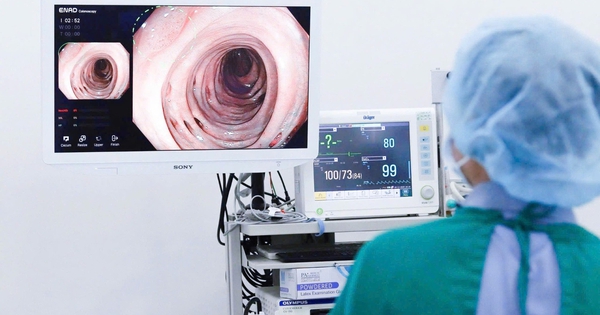Táo bón, tiêu phân nhỏ như bút chì: Có phải dấu hiệu ung thư đại trực tràng?