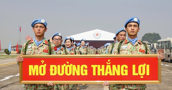 Phó chủ tịch nước giao nhiệm vụ cho 247 chiến sĩ gìn giữ hòa bình Liên Hiệp Quốc