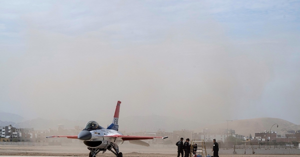 Thêm một tiêm kích F-16 rơi, phi công kịp thoát hiểm