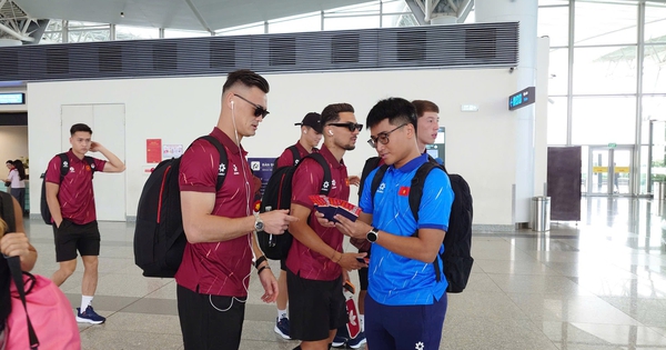 Đội tuyển Việt Nam lên đường sang Indonesia đấu FIFA ASEAN Cup: Mệnh lệnh chiến thắng, quyết mang cúp về