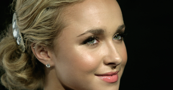 Minh tinh Hayden Panettiere qua đời vì sốc thuốc