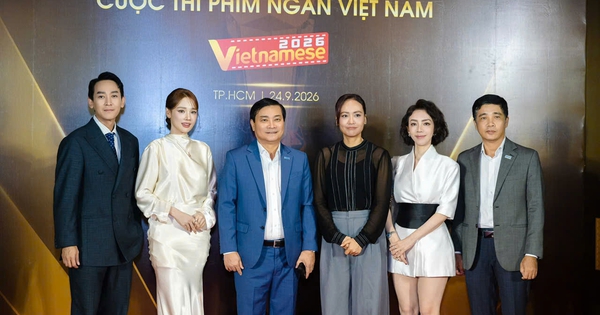Nhã Phương cùng dàn nghệ sĩ hội ngộ tại thảm đỏ lễ trao giải