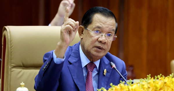 Ông Hun Sen than phiền vì liên tục nhận tin nhắn xin tiền mua nhà, mua xe