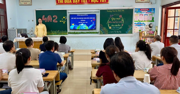 Một trường thông báo không thu quỹ lớp, hiệu trưởng trực 'đường dây nóng'
