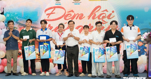 Trung thu đặc biệt ở Báo Thanh Niên: Những đứa trẻ ngày nào nay vào đại học
