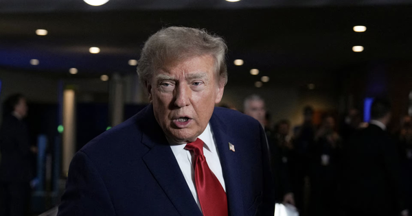 Ông Donald Trump đổi tên trí tuệ nhân tạo thành SI - siêu trí tuệ