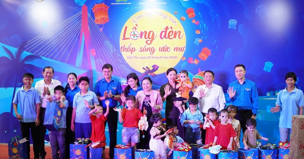 T.Ư MTTQ Việt Nam, T.Ư Đoàn tặng quà trung thu tại nơi đặc biệt ở Cần Thơ