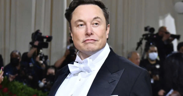 Đạo diễn Oscar phơi bày góc khuất Elon Musk