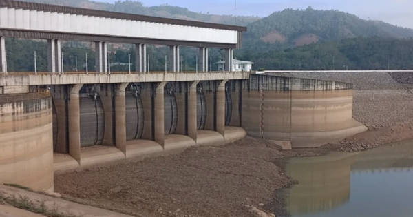 2 kịch bản thiếu nước trong El Nino mạnh nhất lịch sử
