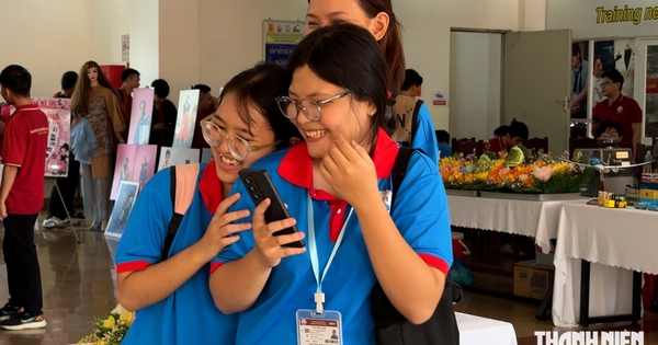 Kiến thức THPT trong trung học nghề: Học văn để viết mail, tin học biết dùng AI