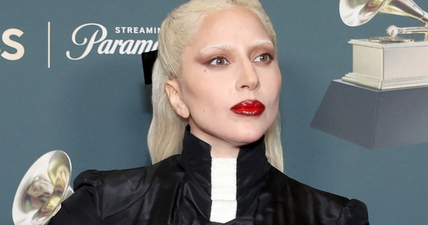Cuộc sống của Lady Gaga sau khi đón con đầu lòng